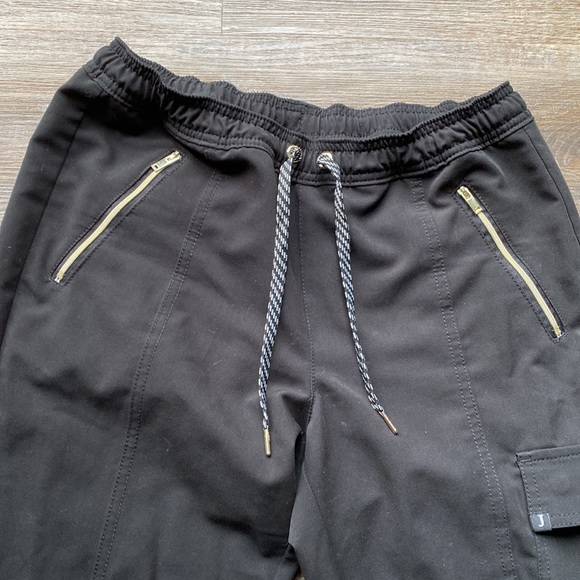 Jaanu jogger scrubs - Picture 2 of 5